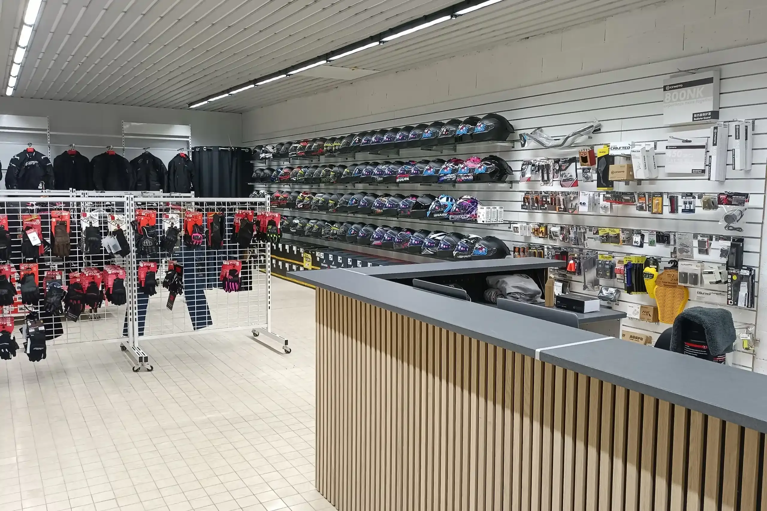 Comptoir et rayon équipement de Esprit 2 Roues